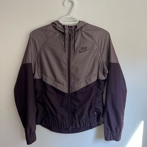 Nike Two-Toned Purple Windbreaker